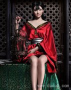 绝色美女 红唇微扬