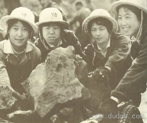 妇女能顶半边天