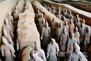 秦始皇最后十年做了什么